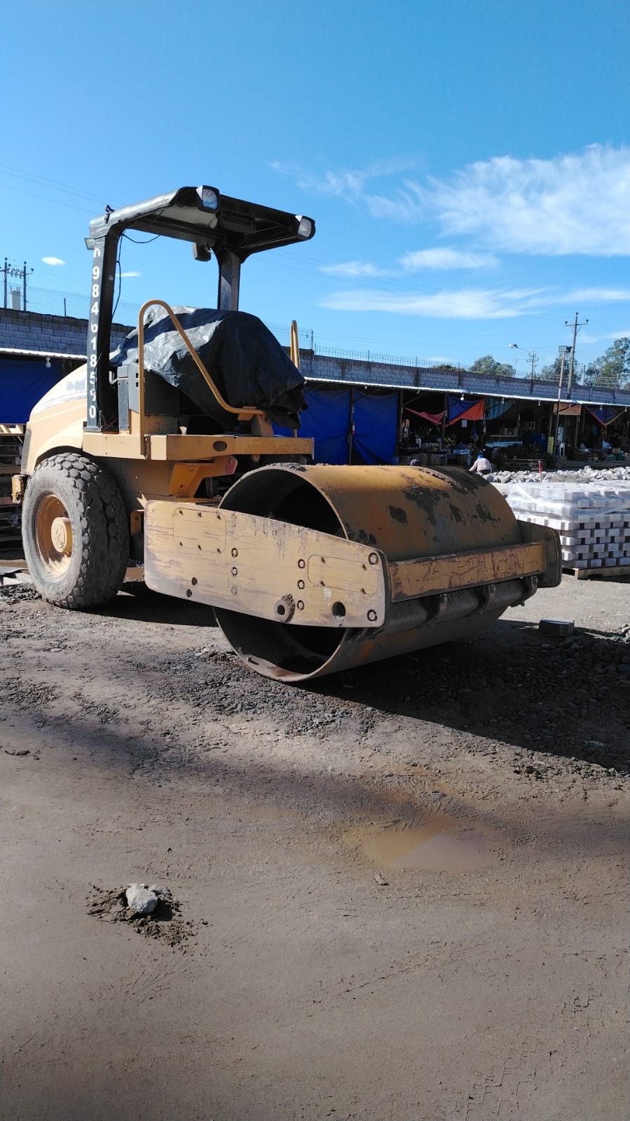 Rodillo compactador CAT, detalle del tambor